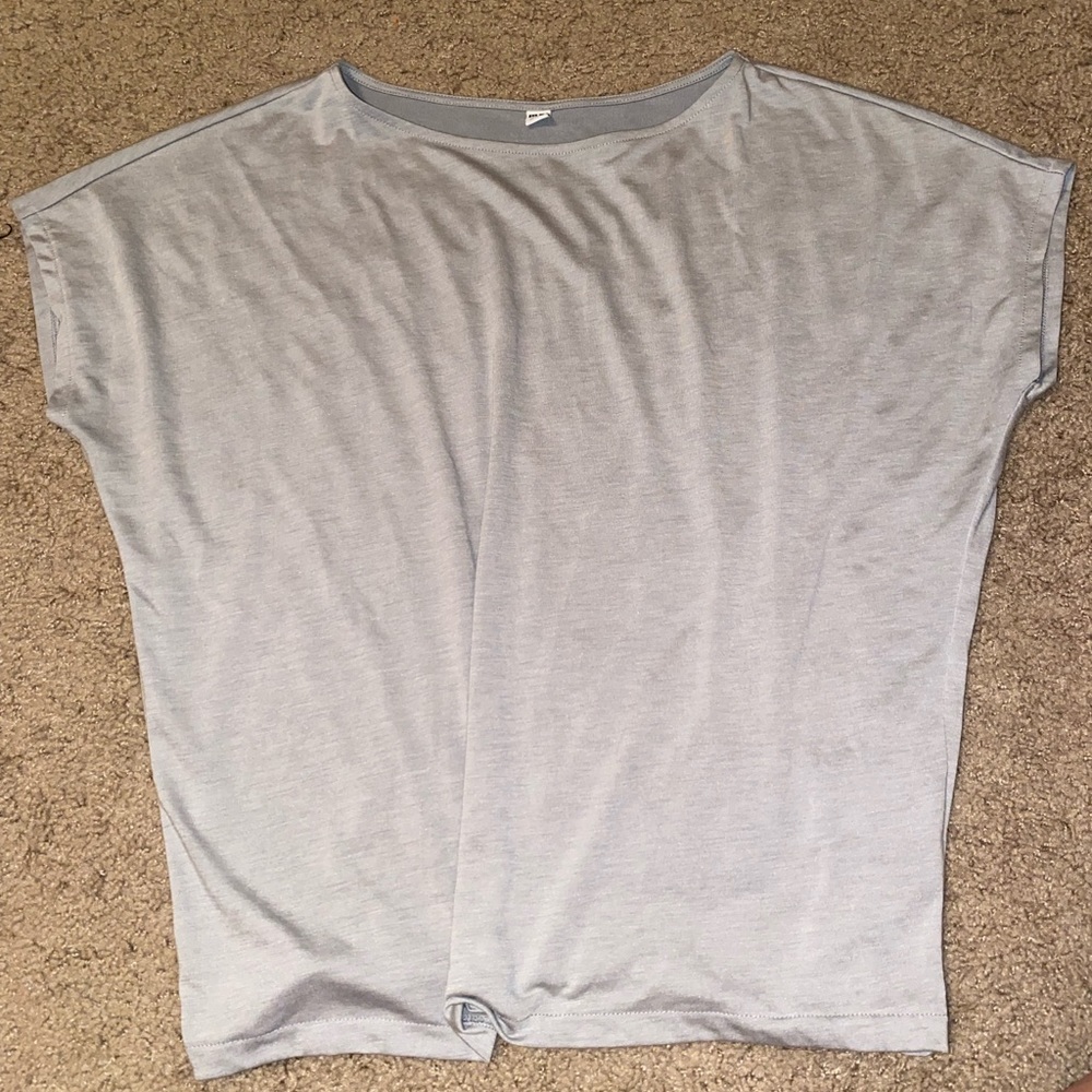 Uniqlo Short Sleeve Tee